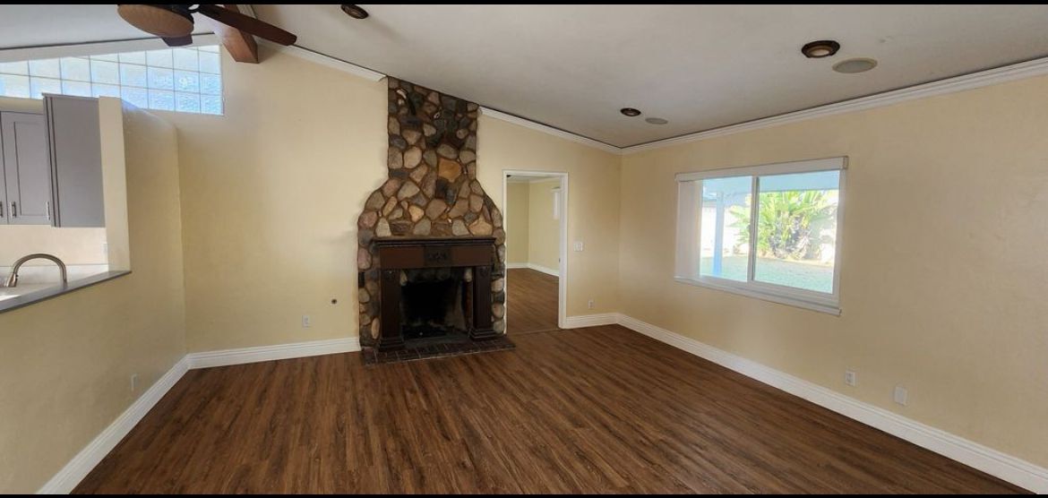 Foto principal - 1430 Brookside Ave