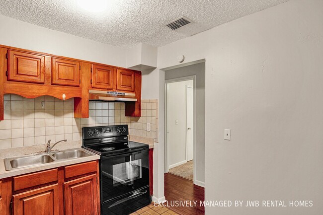 Building Photo - 7410 John F Kennedy Dr W