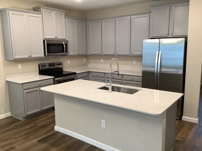 Foto del edificio - 230 Stone Arbor Ln