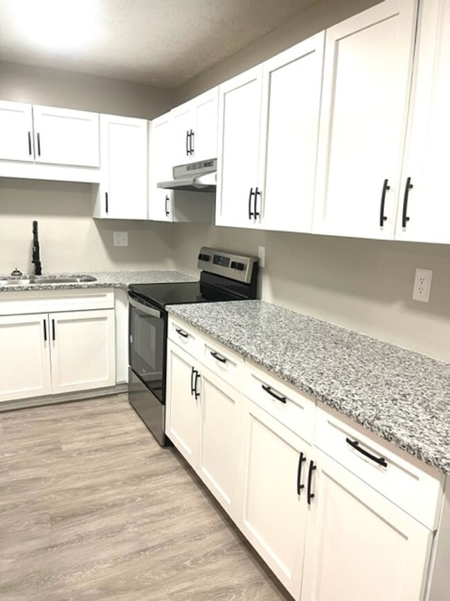 Foto del edificio - Forest Pointe