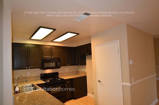 Foto del edificio - 29020 Rolando Rd