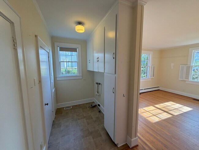 Foto del edificio - Mitchell College Historic District - 3BR / 4BA