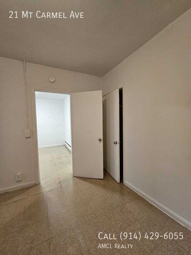 Building Photo - 21 Mt Carmel Pl