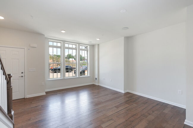 Building Photo - 93 Robeson St