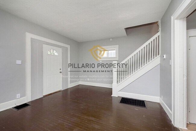 Foto del edificio - 615 N Gray St