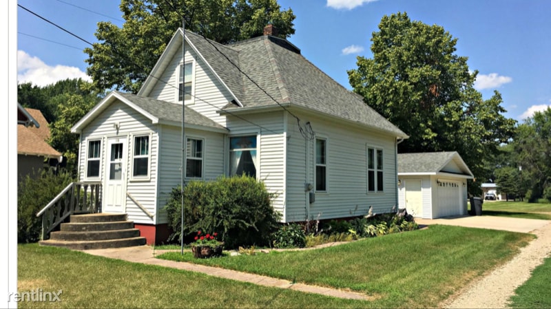 Primary Photo - 4 br, 1 bath House - 110 1st Street