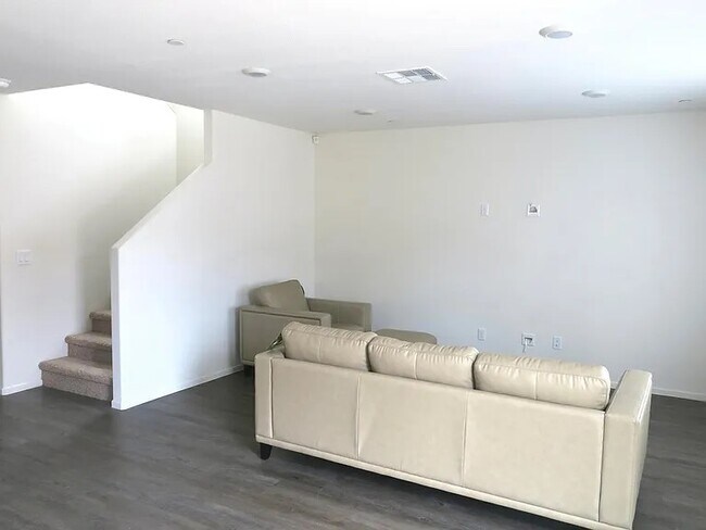 Foto del edificio - 67411 Rio Rosalia Dr