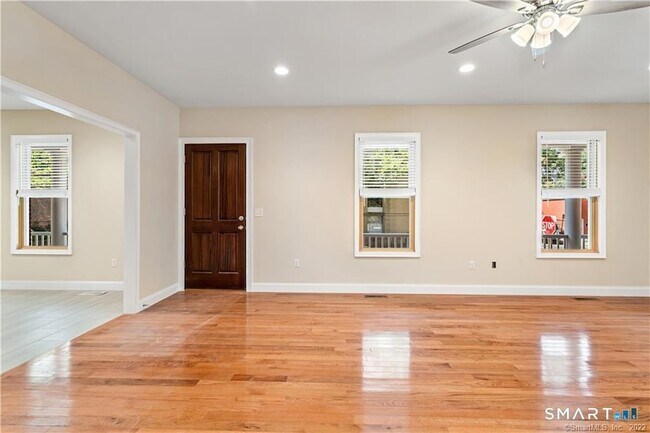 Building Photo - 109 Olive St