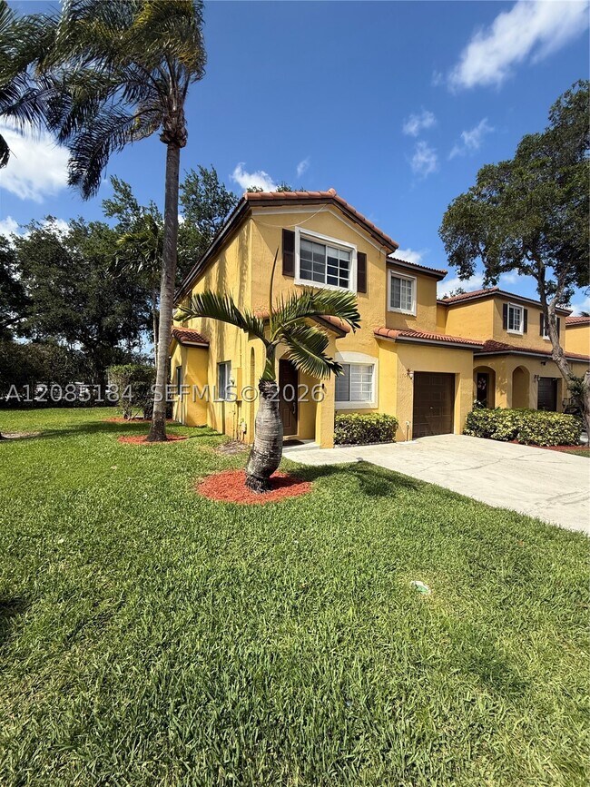Building Photo - 1704 SW 101st Terrace