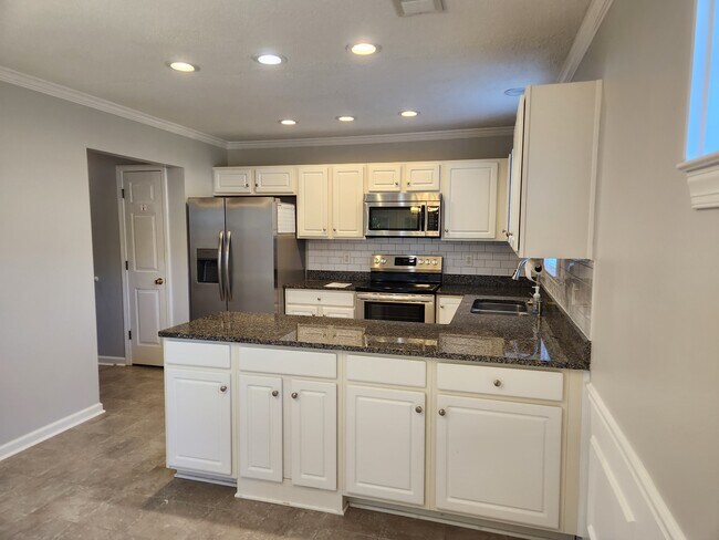 Foto del edificio - 1625 Baltusrol Ln