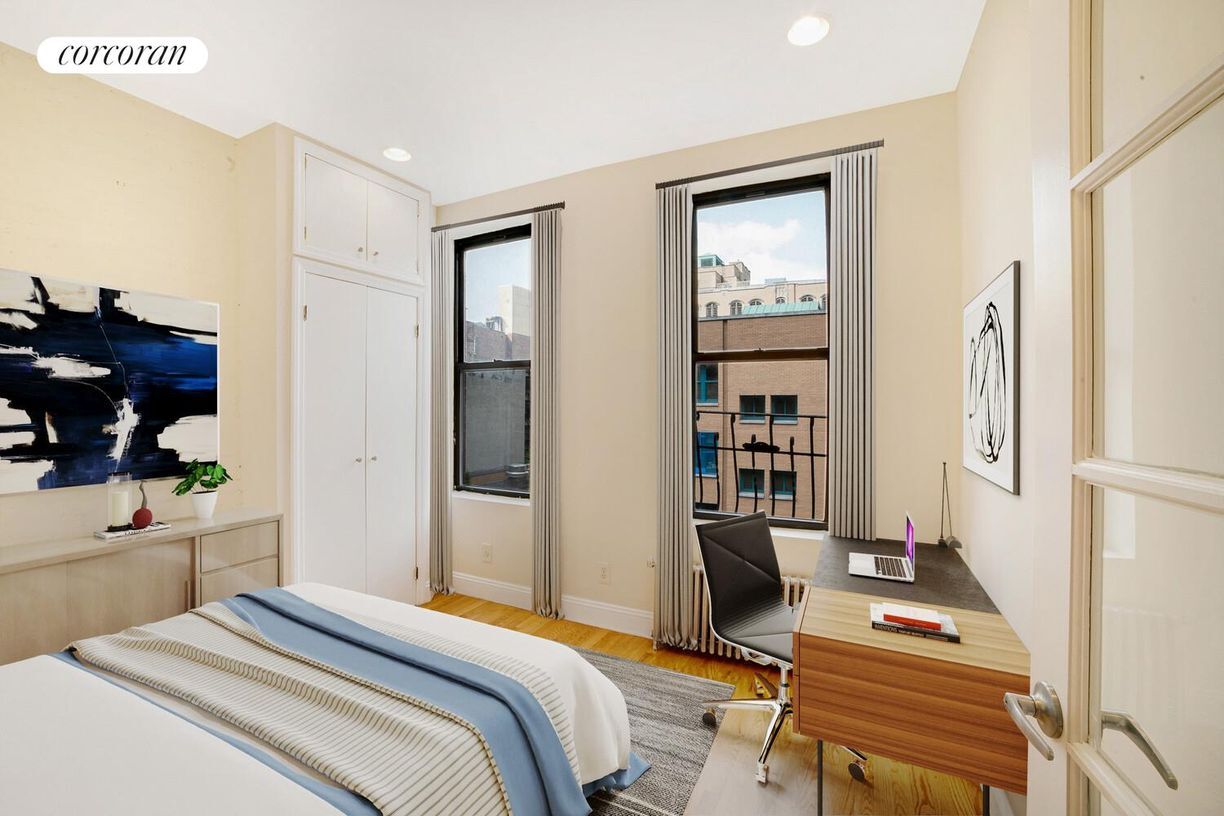 Foto principal - 340 W 17th St