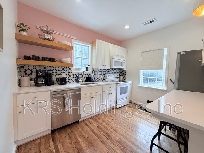Foto del edificio - 617 E Cabarrus St
