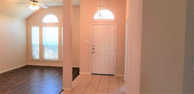 Building Photo - 2036 El Camino Dr