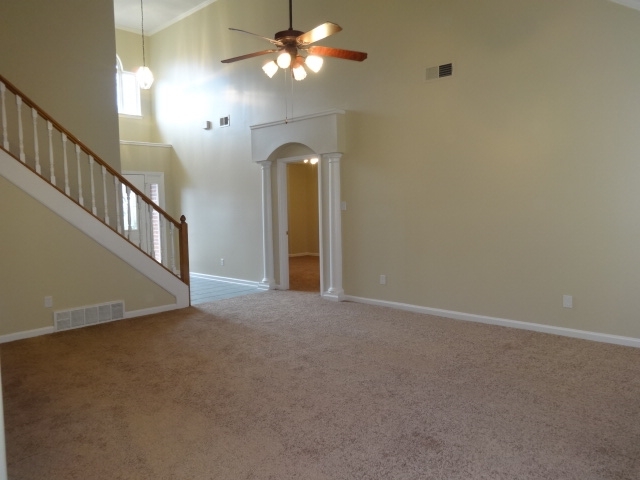 Building Photo - 1516 Far Drive