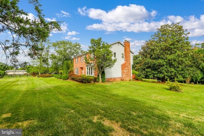 Building Photo - 21960 Oatlands Rd