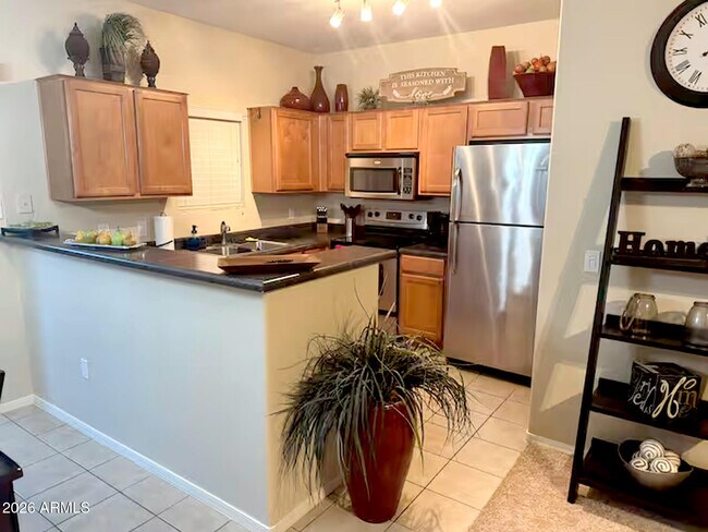 Foto del edificio - 17365 N Cave Creek Rd