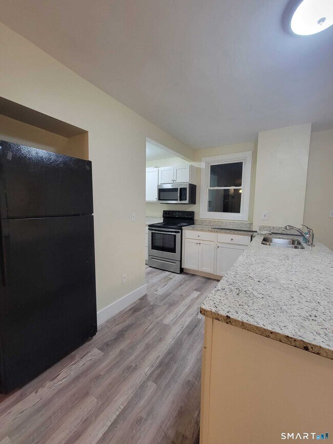 Foto del edificio - 564 High St