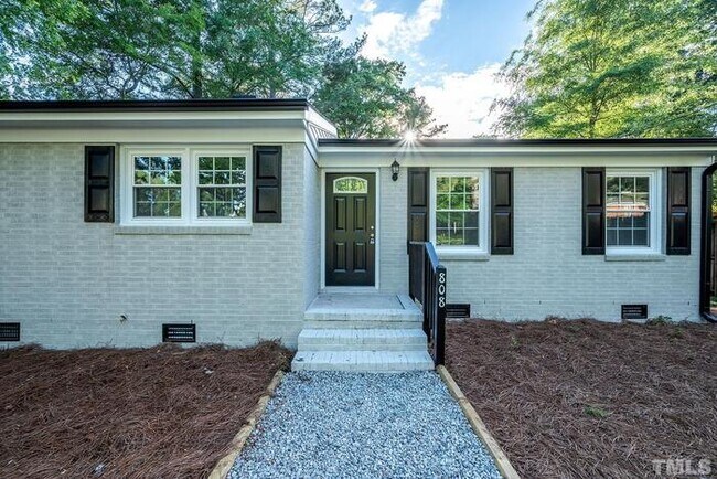 Foto del edificio - 808 Barefoot St