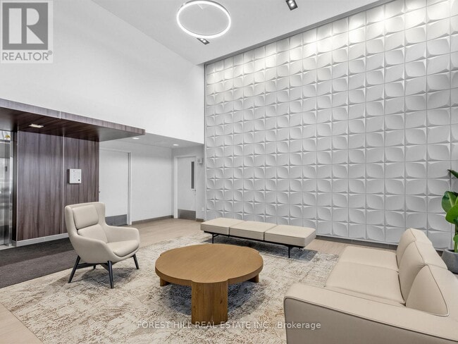 Building Photo - 35 Walmer Rd