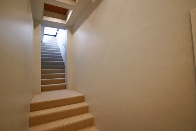 Foto del edificio - 520 W Wellington Ave