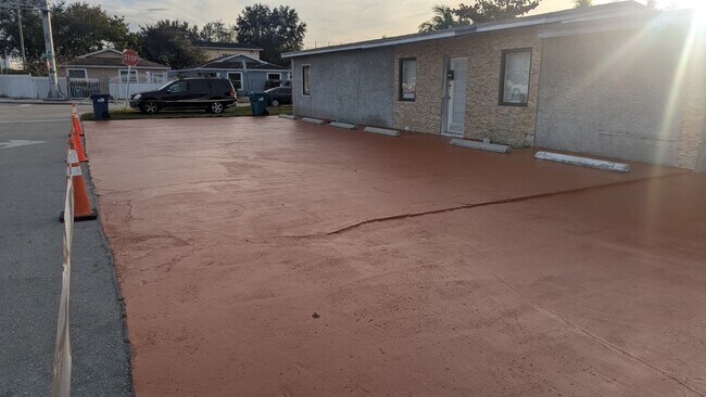 Building Photo - 17900 NW 2nd Ave