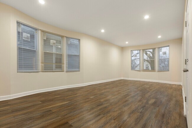 Foto del edificio - 10747 S Indiana Ave