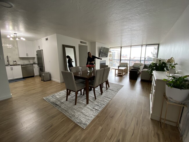 Open Plan - 123 E 2nd Ave