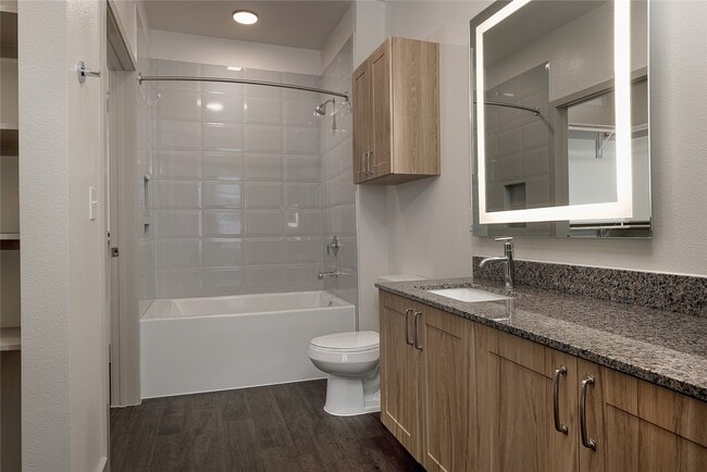 Building Photo - 8900 Six Pines Dr