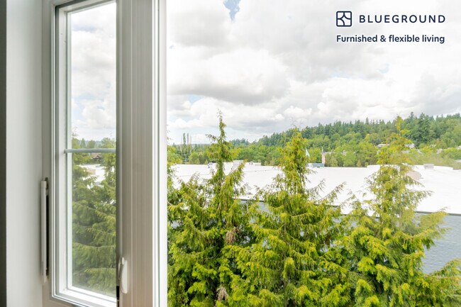 Building Photo - 8709 161st Avenue Northeast