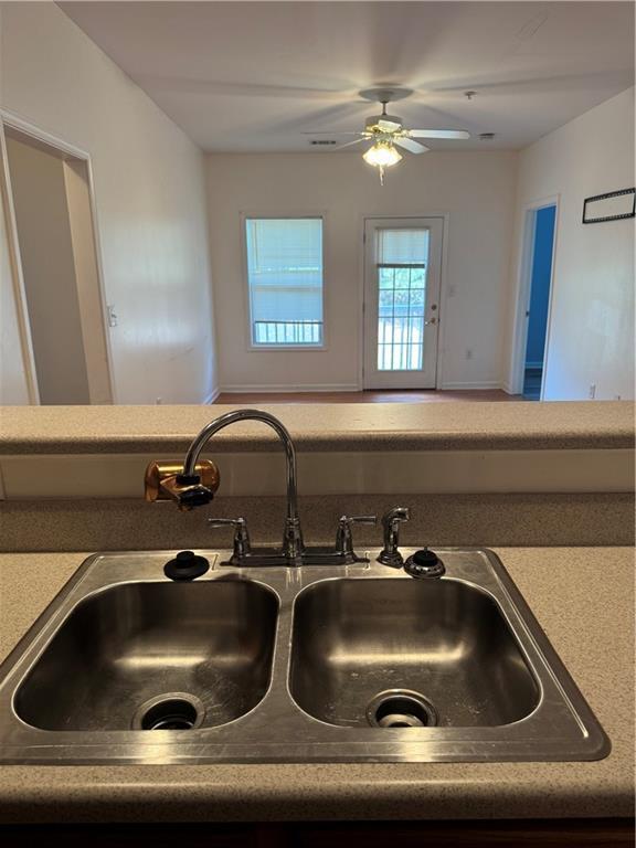 Foto del edificio - 7712 Autry Cir