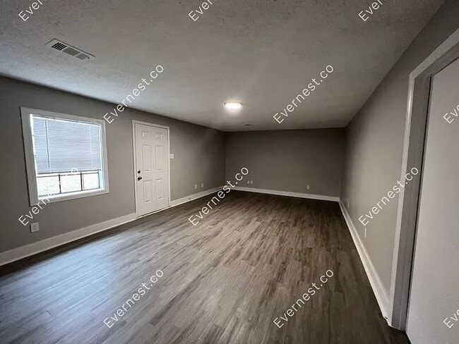 Building Photo - 524 Pollock St