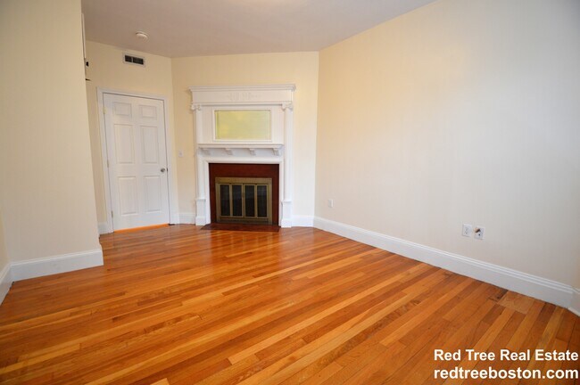 Foto del edificio - 191 Winthrop Rd