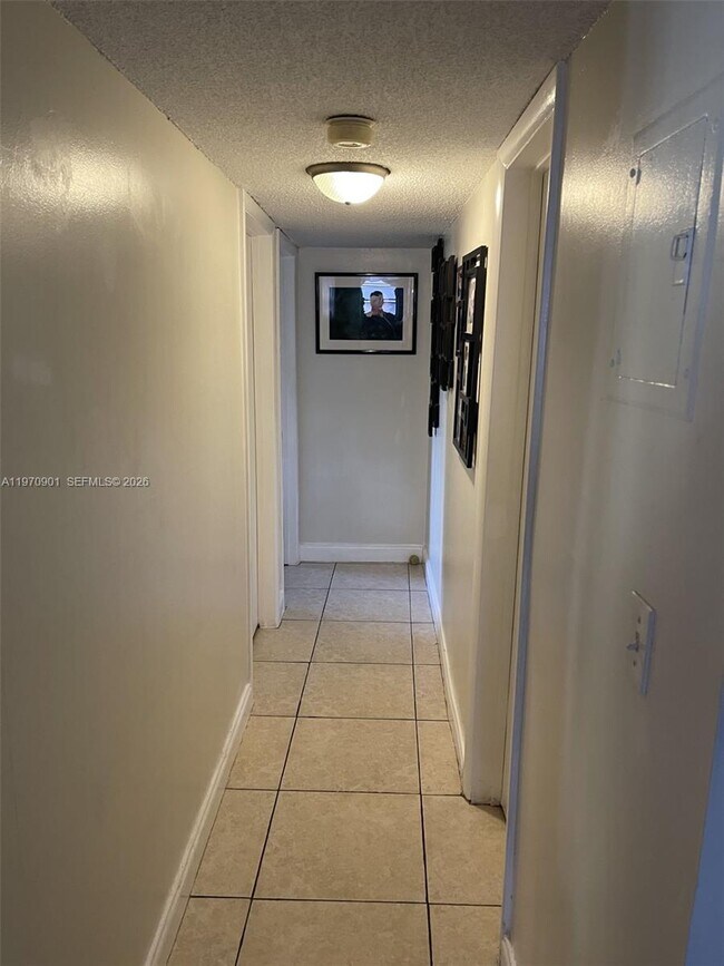 Foto del edificio - 3522 NE 171 St