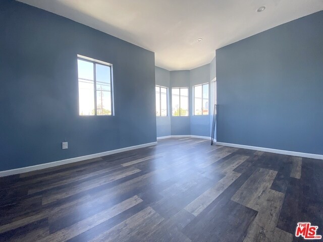 Foto del edificio - 700 E 23rd St