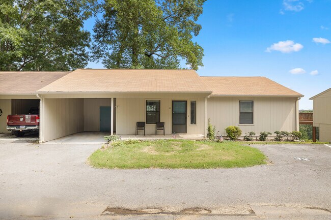 Welcome Home! - 8500 Olde Colony Trl