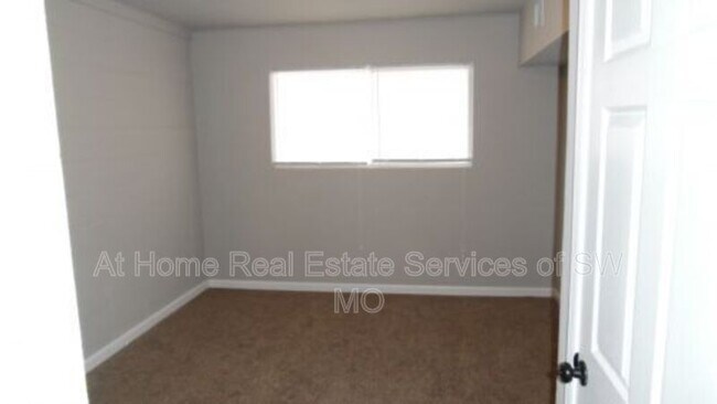 Foto del edificio - 930 S Campbell Ave