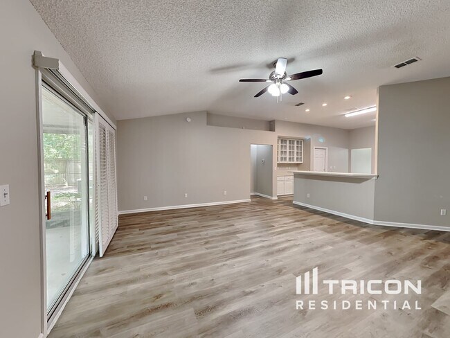 Foto del edificio - 3870 Chapelgate Rd