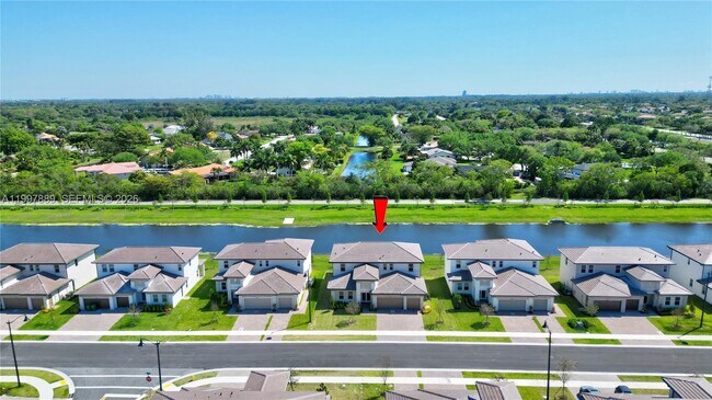 Foto del edificio - 4390 SW 122nd Terrace