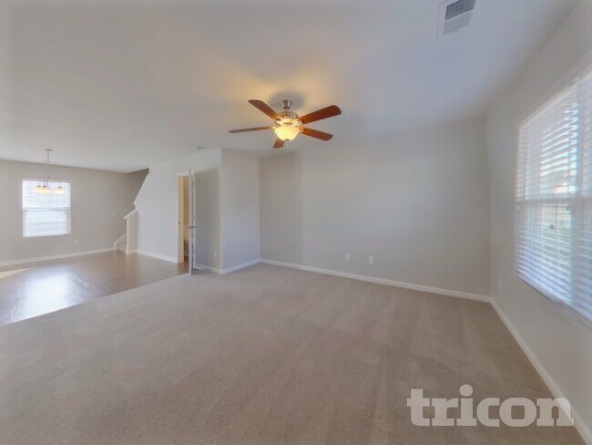 Building Photo - 1700 Allegheny Dr