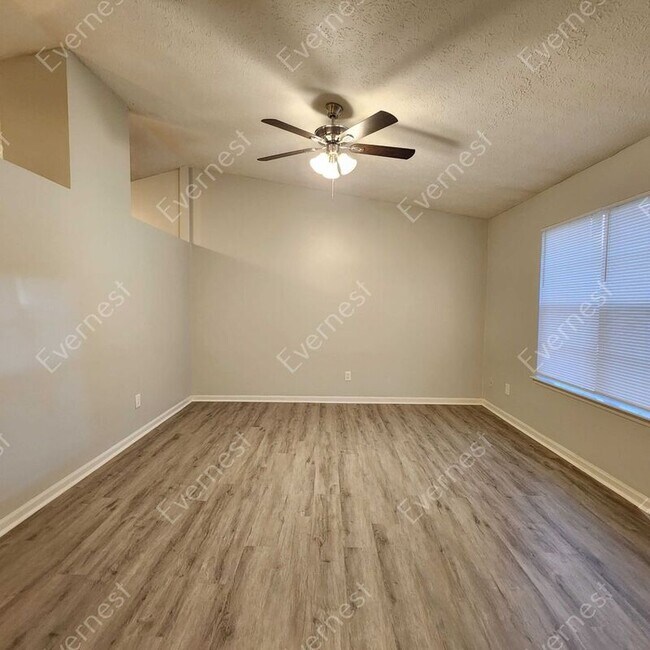 Foto del edificio - 2510 Corner Shoals Dr