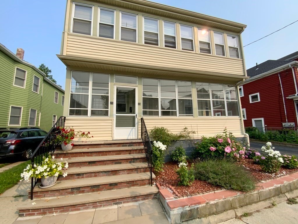 25 Thorndike St Unit B, Arlington, MA 02474 Room for Rent in