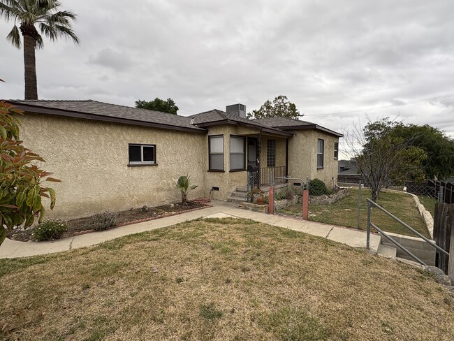 Building Photo - 4444 Glenwood Ave