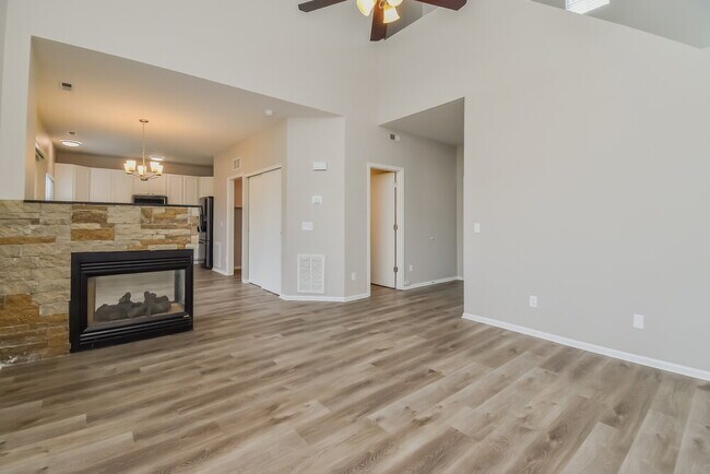 Building Photo - 7740 Barn Owl Dr