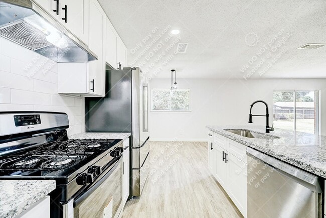 Building Photo - 3 br, 2 bath House - 1106 E Rutgers Ln
