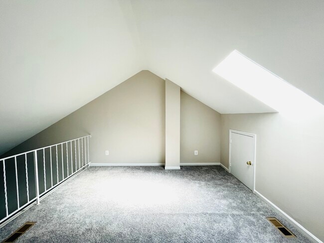 Building Photo - 9516 Dunbrook Ct