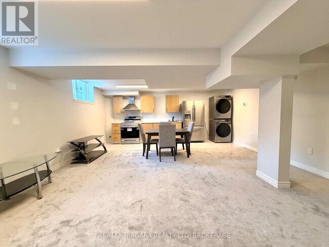 Photo du bâtiment - 9469 Tallgrass Ave