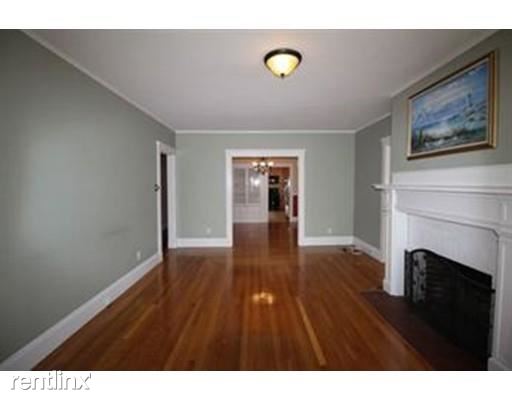 Primary Photo - 10 Maple Rd