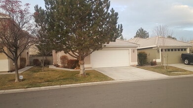 Building Photo - 9709 Cattail Cir
