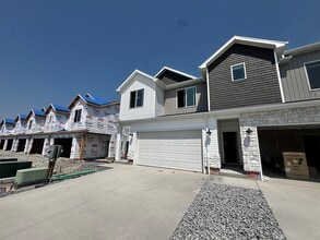 Building Photo - 739 W 725 N