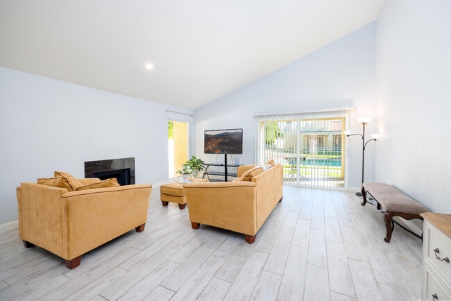 Building Photo - 79602 Ave 42